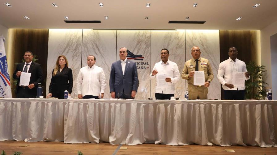 Abinader insiste: ya hemos cargado demasiado con Haití, la comunidad internacional debe responder Abinader insiste: ya hemos cargado demasiado con Haití, la comunidad internacional debe responder