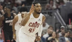 Mitchell anota 30 puntos, Cavs vencen 121-112 a Heat y toman ventaja de 2-0 en serie de playoffs