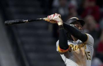 Oneil Cruz conecta jonrón de 463 pies, Piratas doblegan a los Angelinos