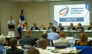 Federaci&oacute;n Dominicana de F&uacute;tbol suspende por incumplimiento a 25 de 32 asociaciones