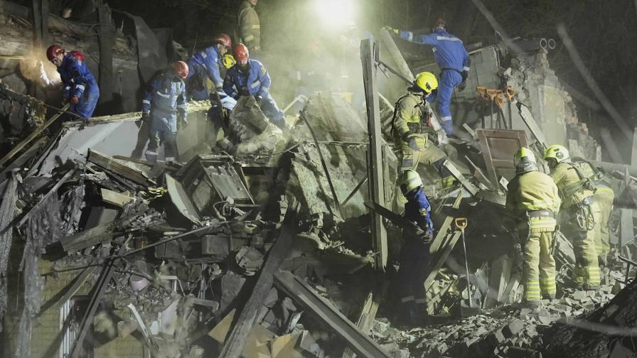 Ataque ruso a Kiev deja 9 muertos en el mayor operativo contra la capital ucraniana desde el verano Ataque ruso a Kiev deja 9 muertos en el mayor operativo contra la capital ucraniana desde el verano