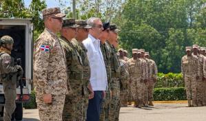 Abinader a militares en la frontera: Ustedes hoy, aquí, son los ojos de la patria
