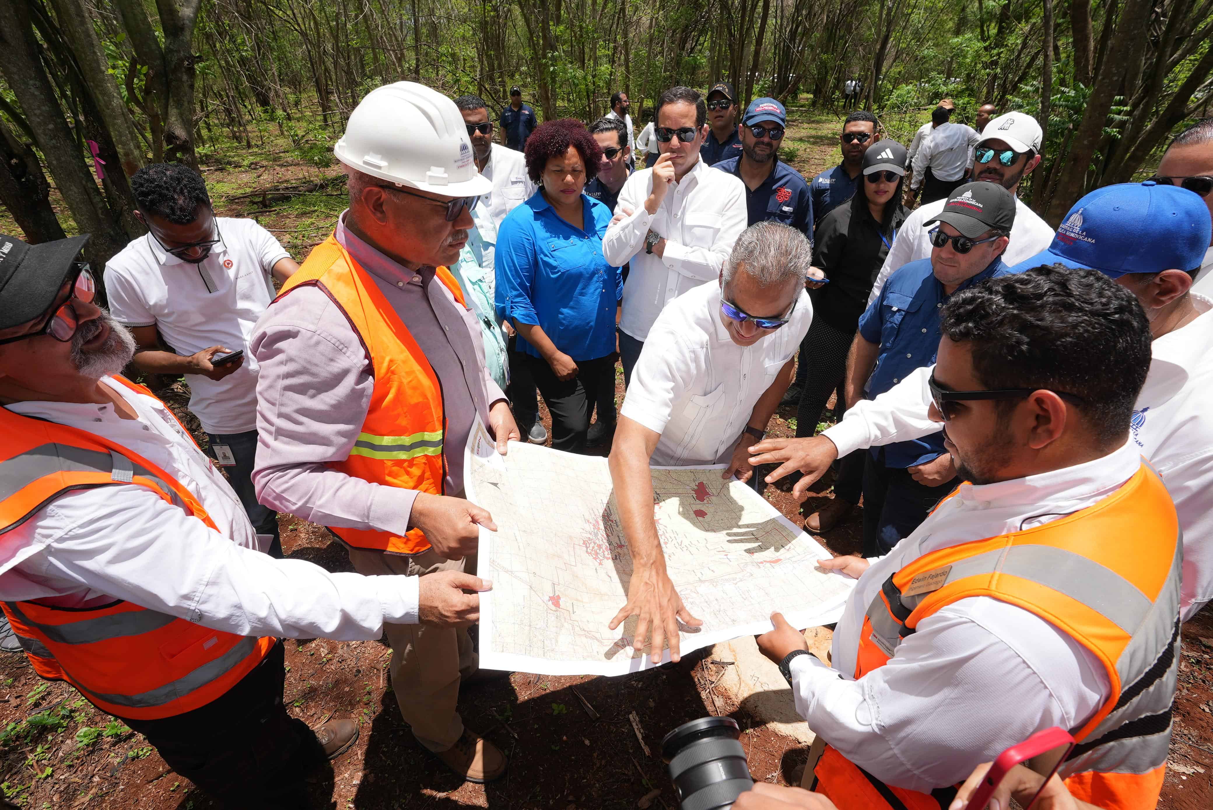 Supervisan proyecto Cabo Rojo.