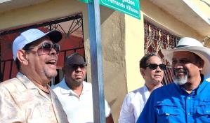 El merenguero Fernando Villalona recibe una calle con su nombre en Dajabón