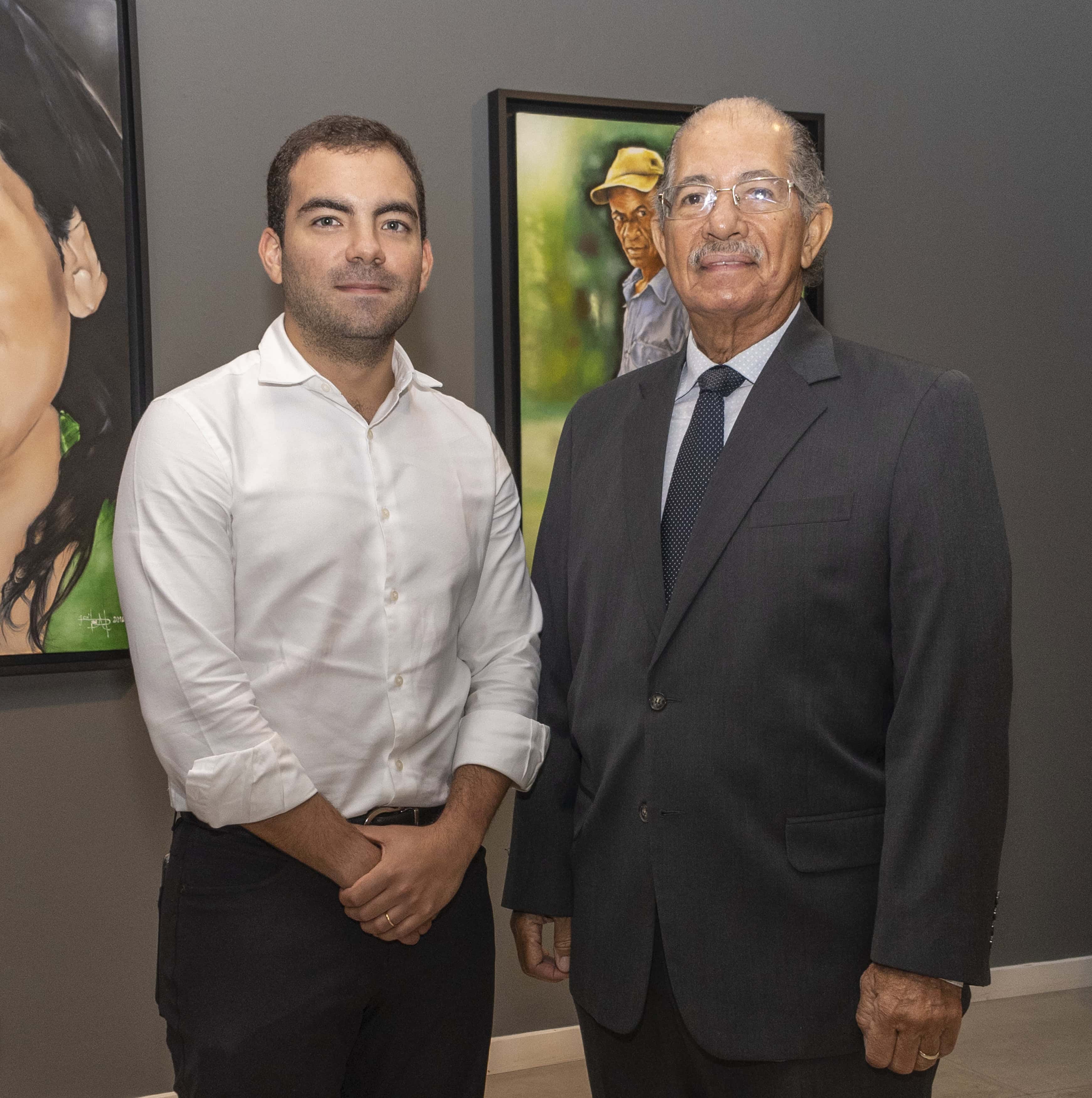 Manuel Eduardo Mesa y José Alcántara Almánzar. 