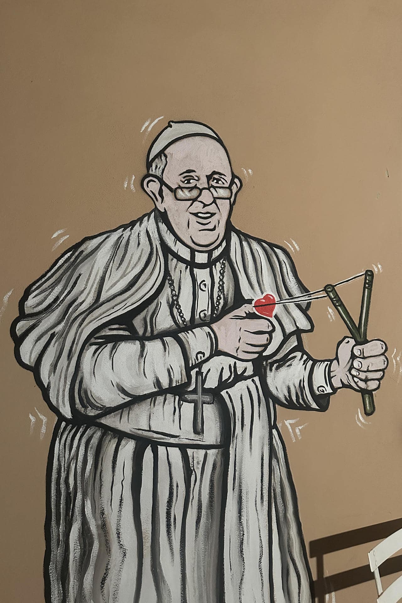 Es el artista callejero que retrata por las calles de Roma al pontífice argentino, fallecido este lunes a los 88 años.Héroe Cotidiano