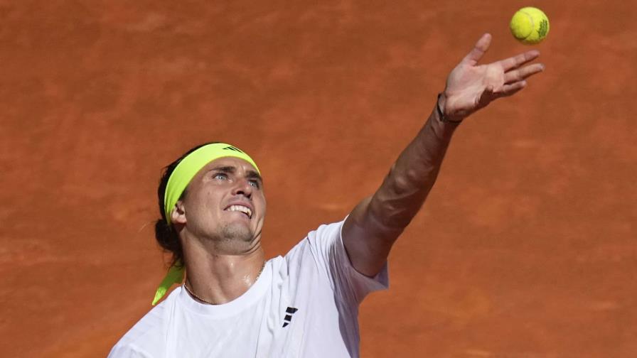 Los favoritos Zverev y Sabalenka debutan con victorias cómodas en el Abierto de Madrid Los favoritos Zverev y Sabalenka debutan con victorias cómodas en el Abierto de Madrid