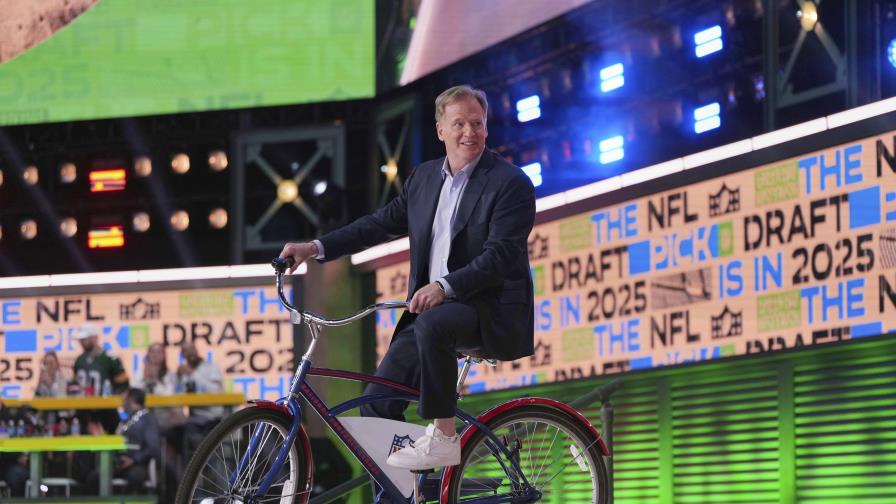Roger Goodell cree que los dueños llegarán a un consenso sobre la jugada tush push Roger Goodell cree que los dueños llegarán a un consenso sobre la jugada tush push