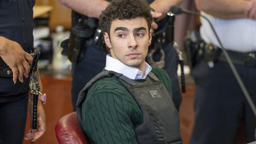 Luigi Mangione se declara no culpable de cargos federales por asesinato Luigi Mangione se declara no culpable de cargos federales por asesinato