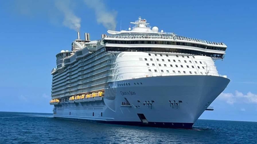Cabo Rojo recibe al crucero Oasis of the Seas, con 6,500 pasajeros Cabo Rojo recibe al crucero Oasis of the Seas, con 6,500 pasajeros