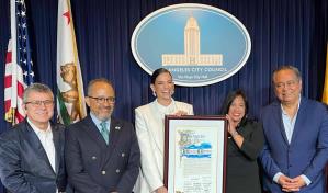 Natalia Jiménez recibe reconocimiento de Los Ángeles y encabeza Fiesta Broadway 2025