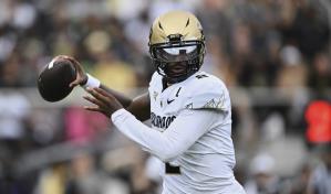 Shedeur Sanders sigue esperando en la segunda ronda del draft y Browns van por Schwesinger