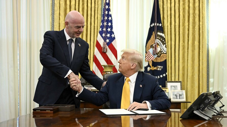 Trump vuelve a demostrar que EE.UU. pasa primero, incluso en el fútbol Trump vuelve a demostrar que EE.UU. pasa primero, incluso en el fútbol