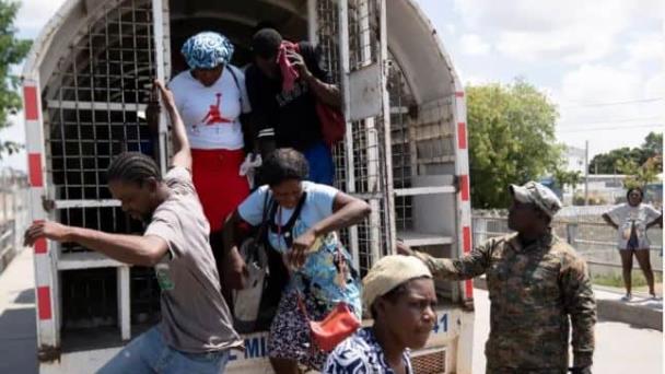 Haití brinda apoyo a ciudadanos que deseen regresar voluntariamente desde la República Dominicana