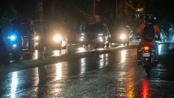 Vaguada provoca lluvias con tormentas eléctricas en zonas del Gran Santo Domingo