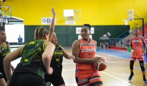 Angie Hodge decide triunfo La Ciénaga en inicio semifinal en torneo superior femenino DN