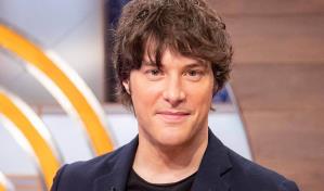El masterchef español Jordi Cruz aprende a preparar sancocho en la República Dominicana