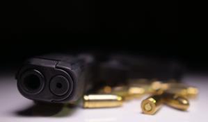 Víctimas de tiroteo en el metro de Nueva York demandan a Glock por su estrategia de marketing