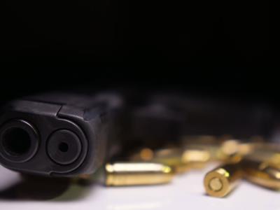 Víctimas de tiroteo en metro de Nueva York demandan a Glock