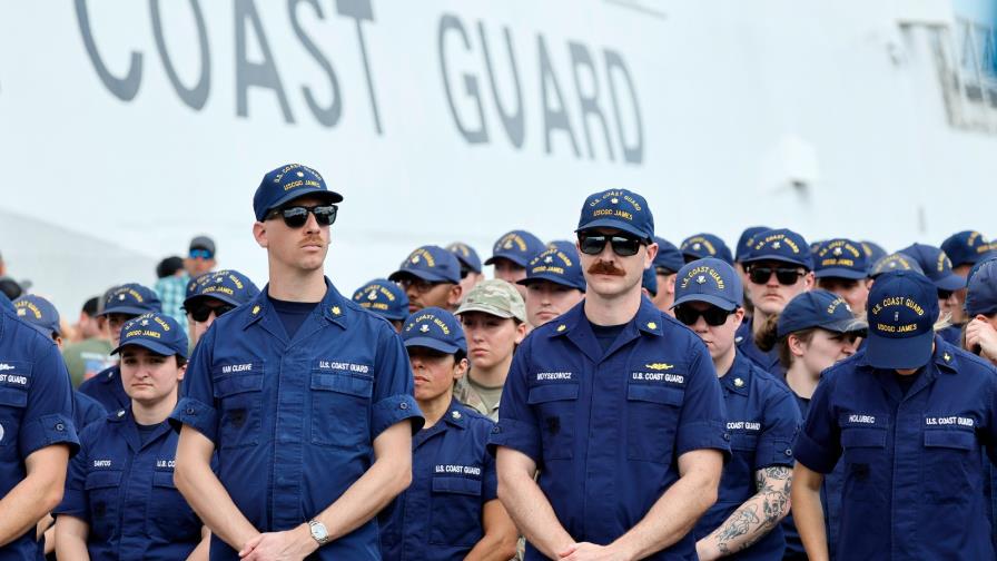 Arrestan a esposa de miembro de Guardia Costera EE. UU. por visa vencida tras revisión en base naval Arrestan a esposa de miembro de Guardia Costera EE. UU. por visa vencida tras revisión en base naval