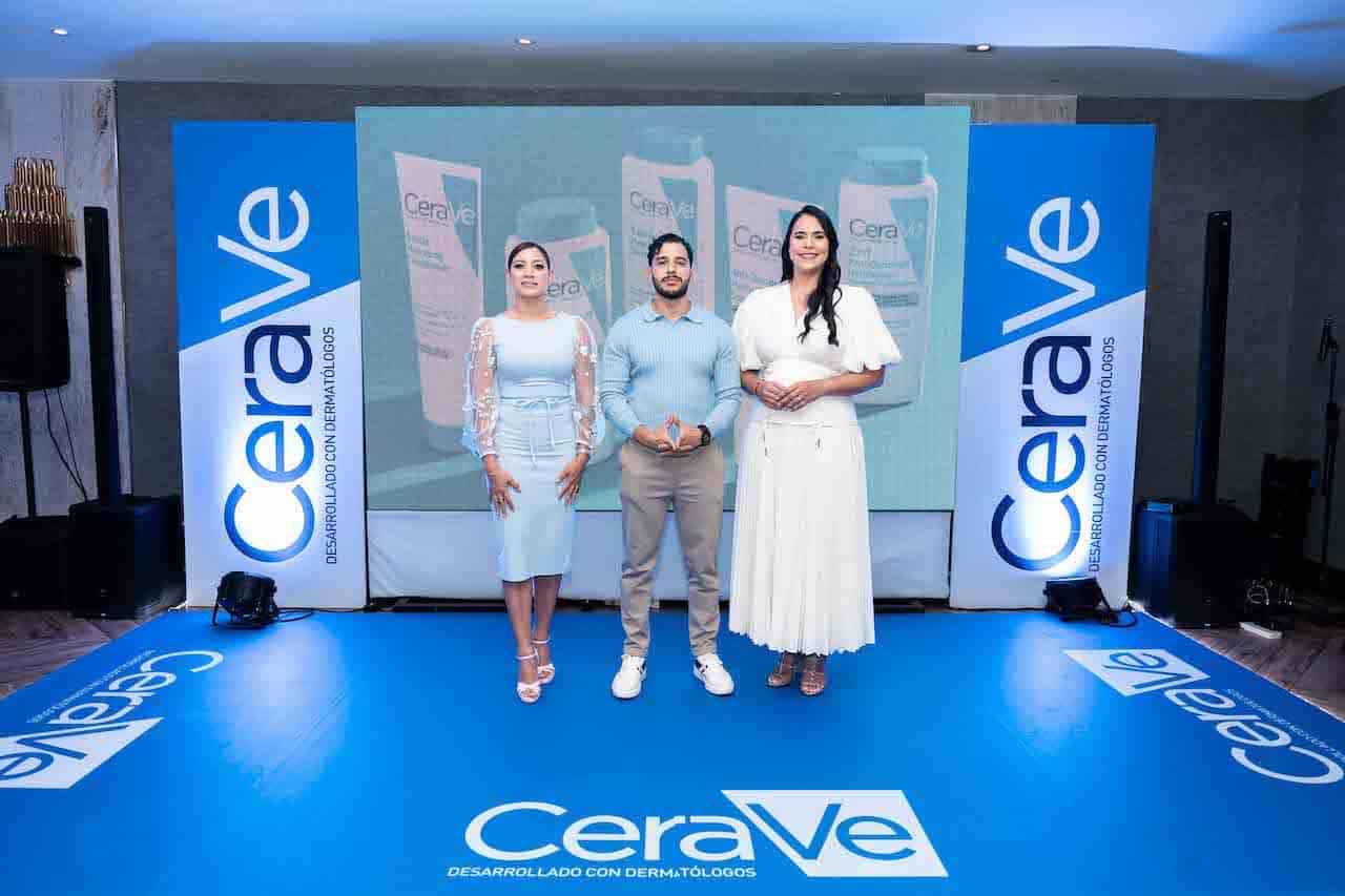 Somayri Aquino, el Dr. Daniel Pérez Jaramillo y Marlene Mendieta.