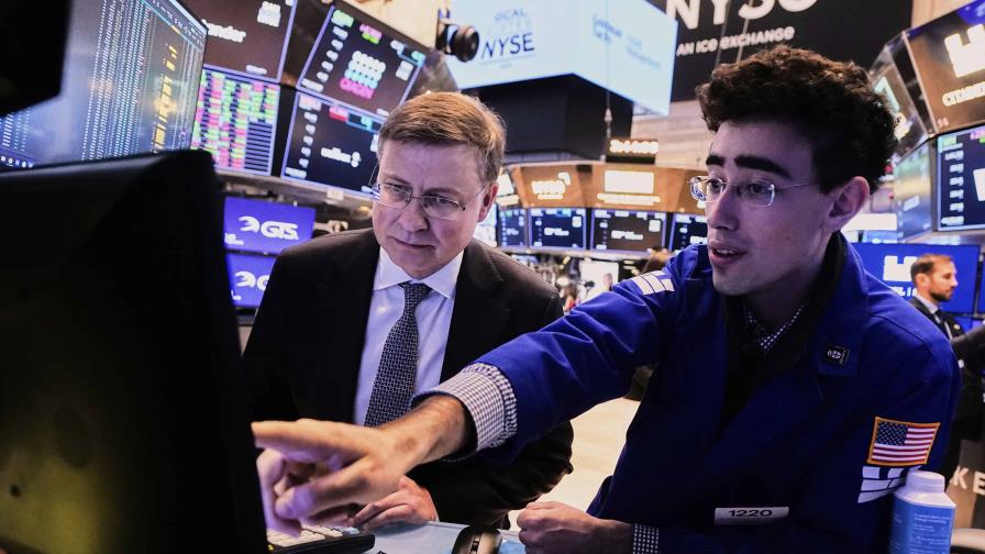 Wall Street cierra mixto, pendiente de una semana de resultados y avances comerciales Wall Street cierra mixto, pendiente de una semana de resultados y avances comerciales