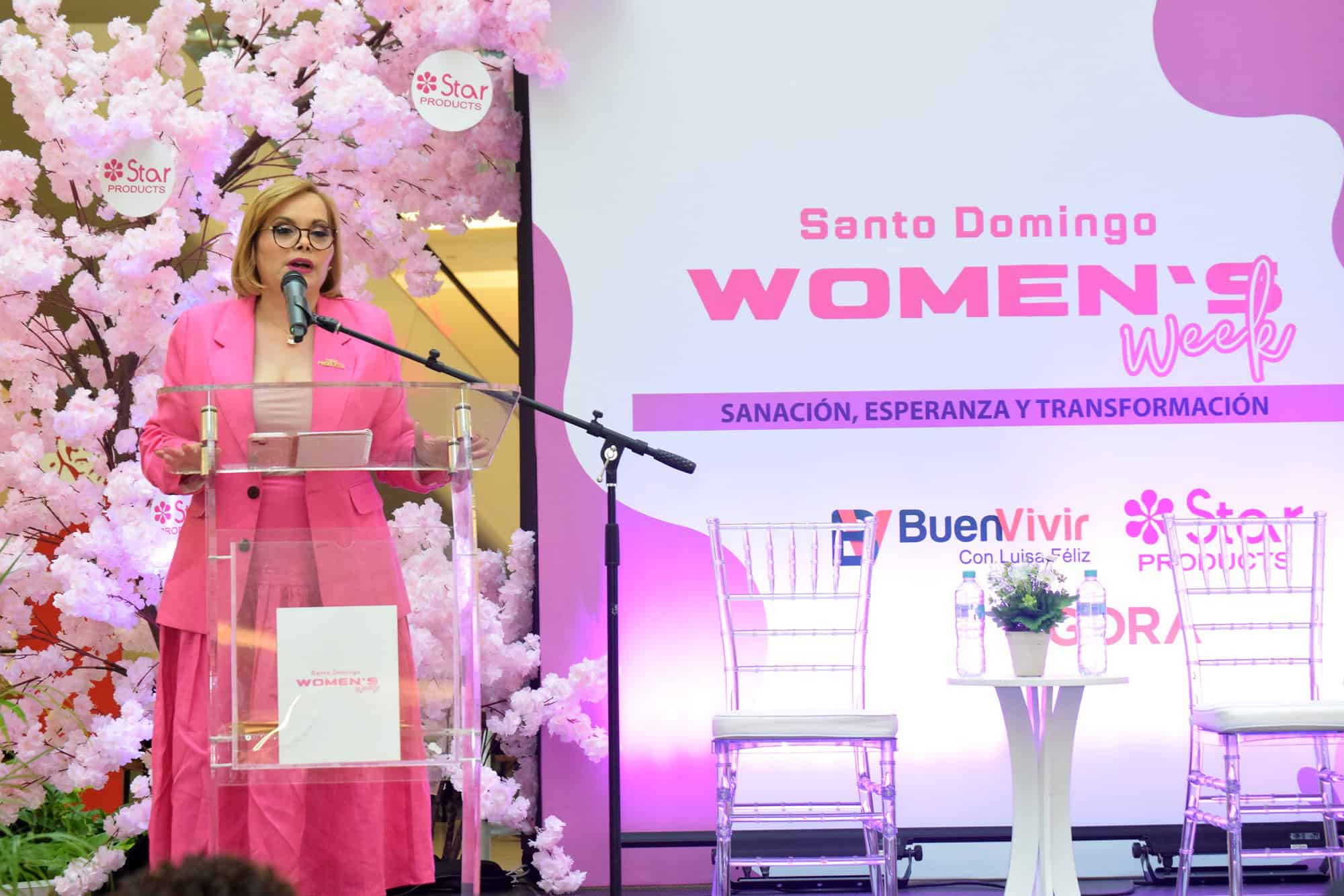 La señora Rommy Grullón durante su intervención.