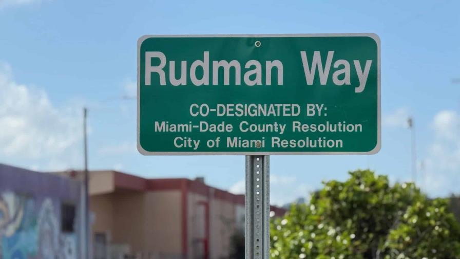 Miami-Dade nombra calle en honor a empresario dominicano Miami-Dade nombra calle en honor a empresario dominicano