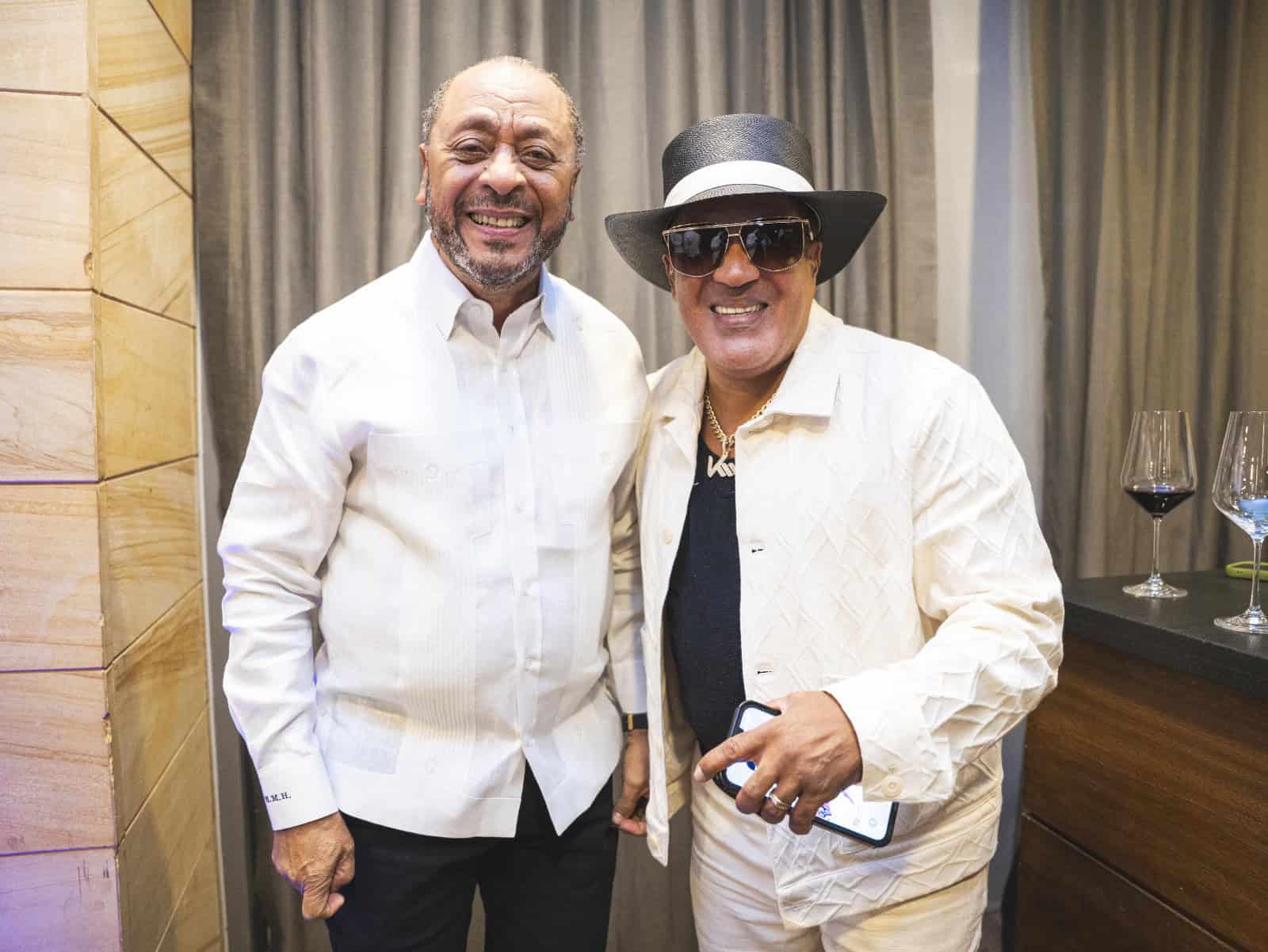 Michael Miguel y Kinito Méndez.