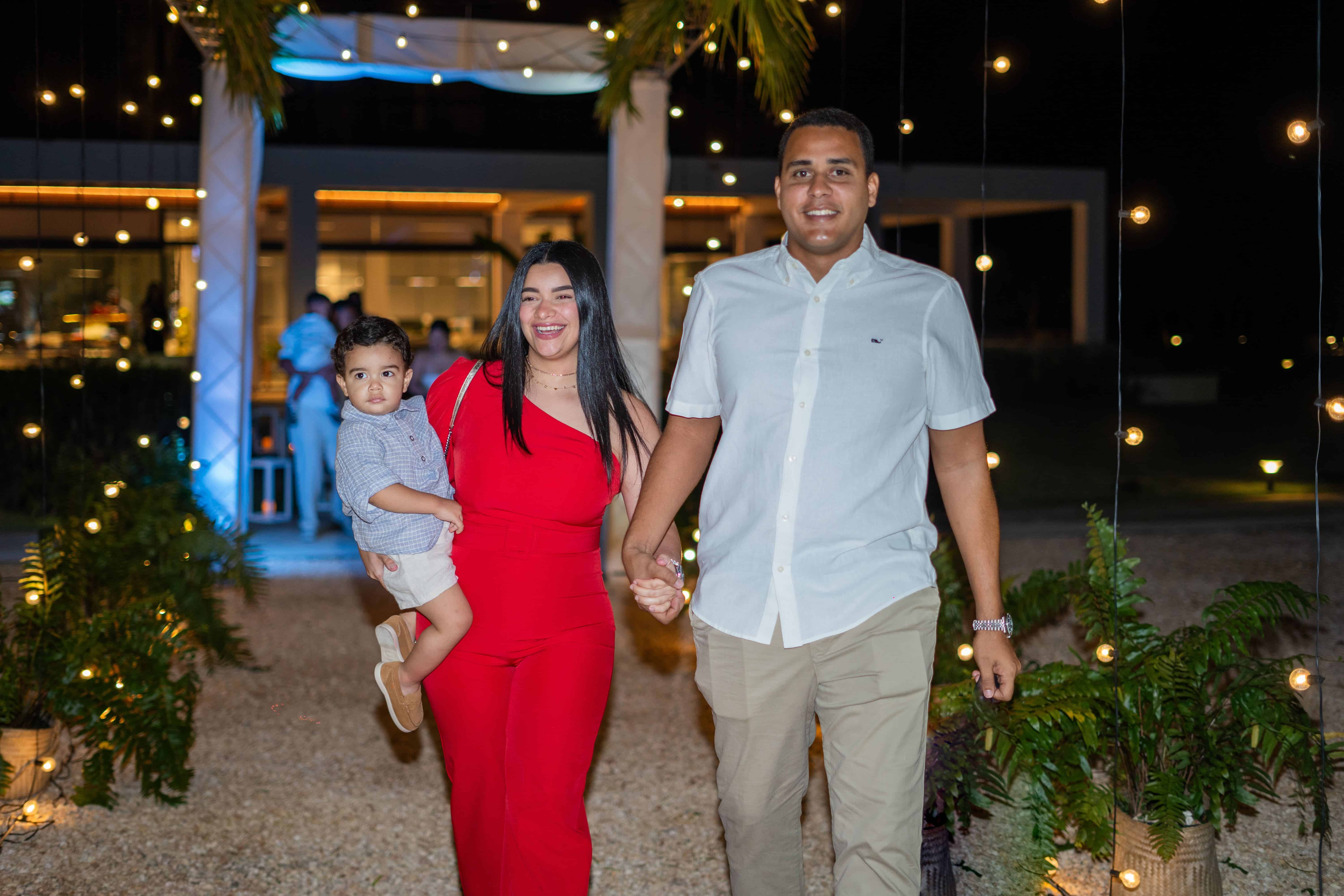 Ángel Ursino Reyes, Lady Diana Martínez y Ángel Alonso Reyes.