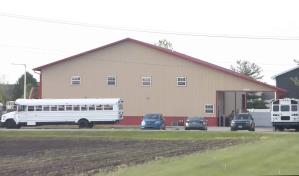 Vehículo atraviesa edificio en Illinois y deja cuatro niños muertos, informa la policía