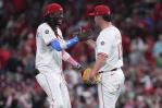 Martínez lanza seis brillantes entradas y los Rojos vencen 3-1 a Cardenales Martínez lanza seis brillantes entradas y los Rojos vencen 3-1 a Cardenales