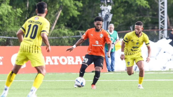 Misiles Cibao y muralla Delfines, retados en semis en la Copa LDF