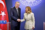 Turquía e Italia refuerzan lazos con acuerdos comerciales y de defensa