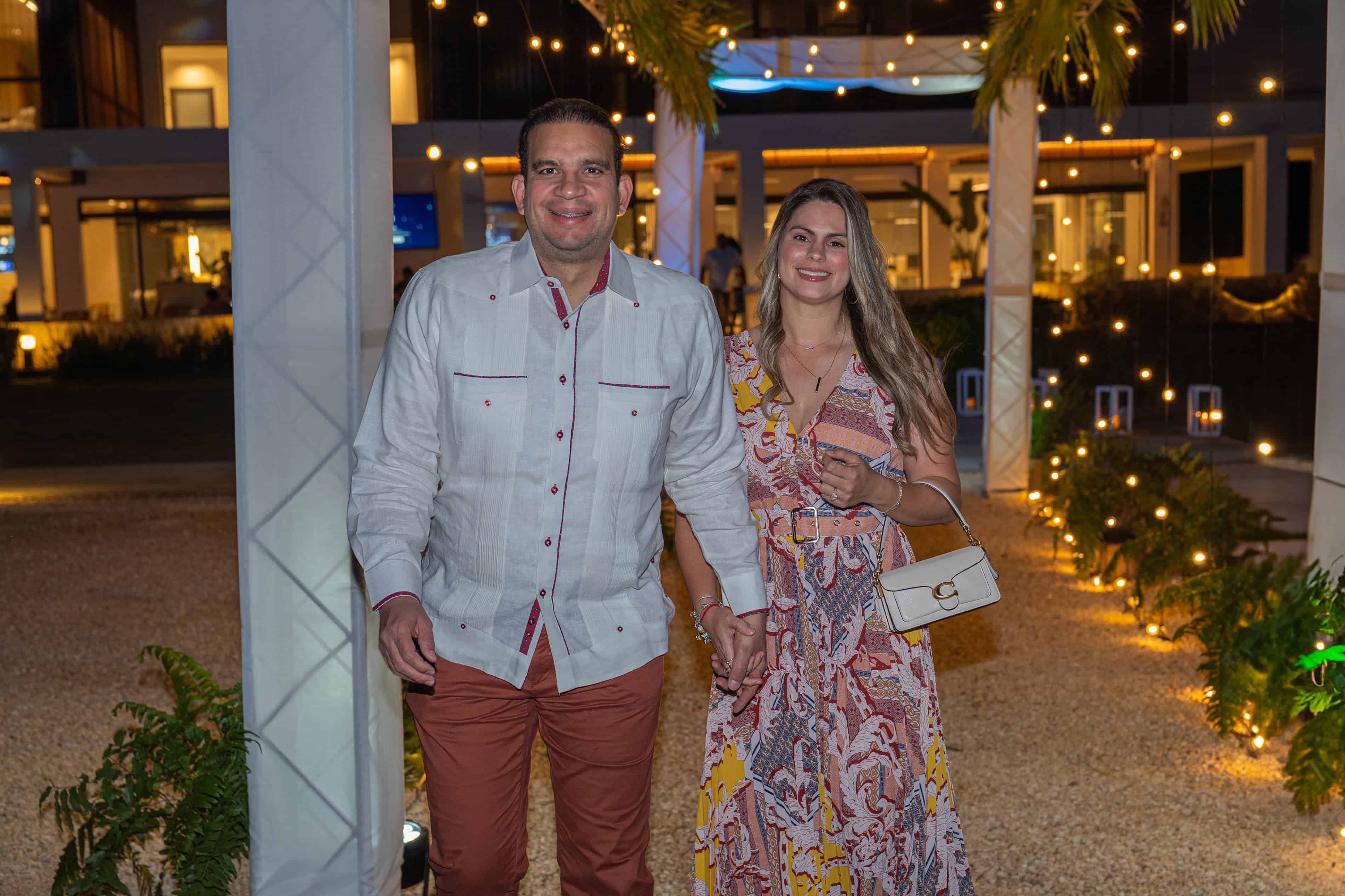 Miguel Ángel Reyes y Laura Samuels.