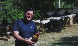 Jorge Santiago, gallero boricua que llegó a RD antes de la tormenta