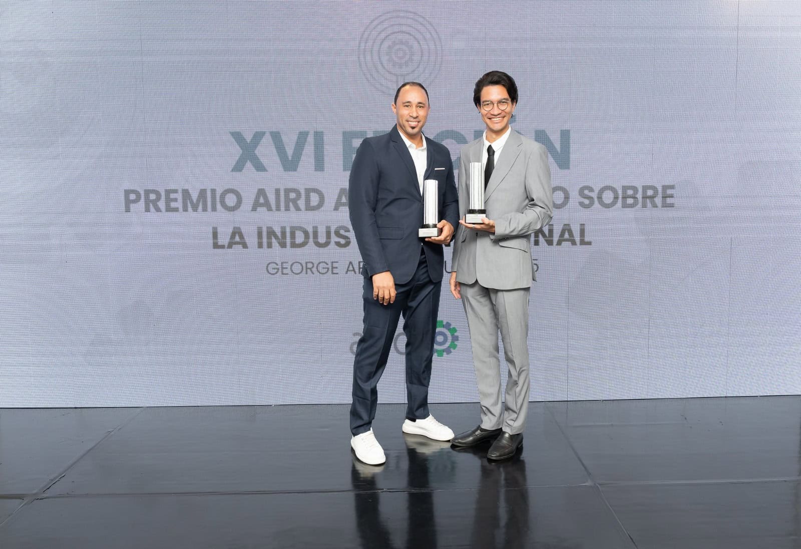 Pedro M. Sánchez y  Joan S.  Vallejo los ganadores de la edición 2025.