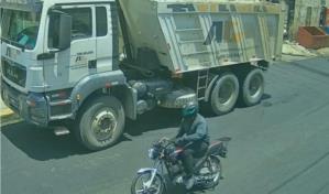 Se entrega hombre acusado de herir a una pareja en Los Mina al entrarle a tiros a yipeta