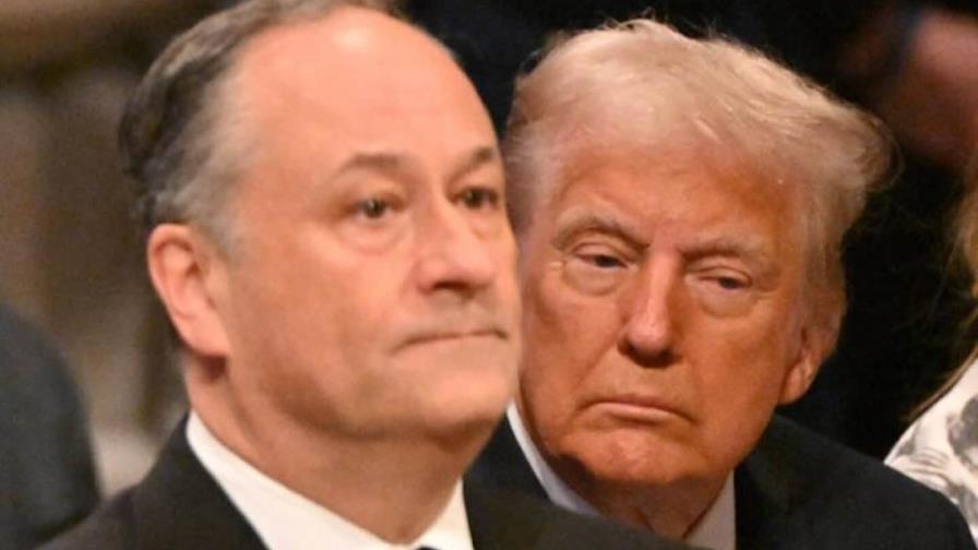 Trump despide al esposo de Kamala Harris del patronato del Museo del Holocausto Trump despide al esposo de Kamala Harris del patronato del Museo del Holocausto