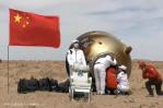 Astronautas chinos regresan a la Tierra tras permanencia de 6 meses en estación espacial