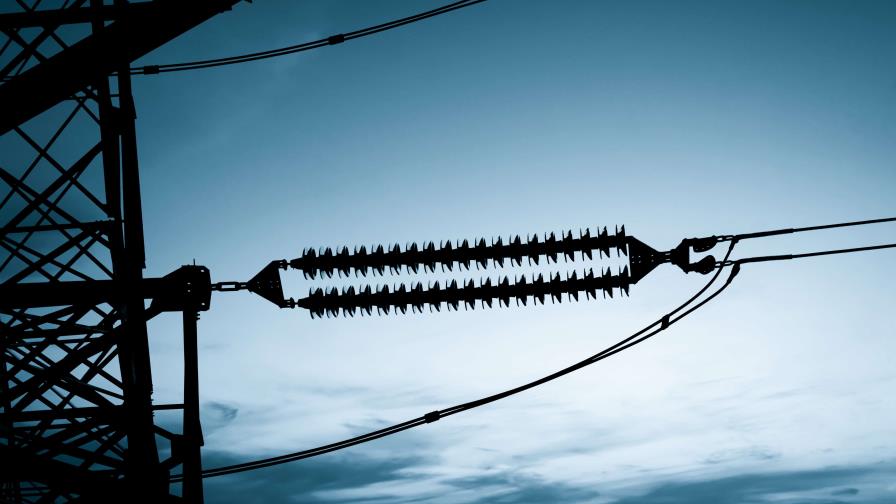Un apagón deja a 20,000 hogares sin luz en Países Bajos tras explosión en una subestación Un apagón deja a 20,000 hogares sin luz en Países Bajos tras explosión en una subestación