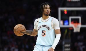 Castle es nombrado Novato del Año y Spurs ganan el premio en años consecutivos