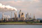 Precios del petróleo caen fuertemente por temores sobre oferta y demanda Precios del petróleo caen fuertemente por temores sobre oferta y demanda