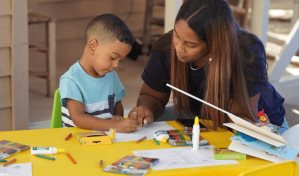 Padres de estudiantes valoran positivamente el programa Habilidades Parentales del Minerd