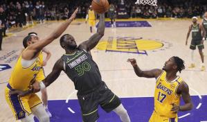 Los Lakers de LeBron y Doncic quedan eliminados a la primera en playoffs de NBA