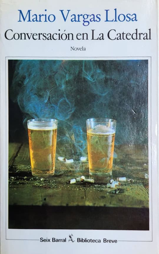 Mario Vargas Llosa, Seix Barral, 1983, 669 págs. Una de las obras maestras de Vargas Llosa. Su primera novela política, una pasión que lo desbordó hasta los niveles más altos y a la vez los más profundos.