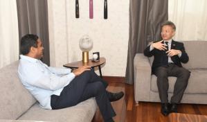 Ministro Kelvin Cruz y embajador de China abordan ideas para fortalecer el deporte en RD