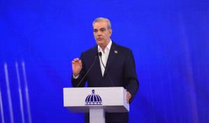 Abinader dice que el Gobierno está alerta y preparado ante la temporada ciclónica