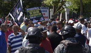 Choferes del concho en Santiago reciben el Día del Trabajador en medio de incertidumbre y denuncias Choferes del concho en Santiago reciben el Día del Trabajador en medio de incertidumbre y denuncias