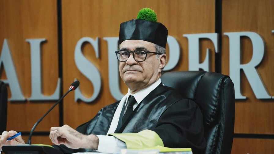 Llevan al Tribunal Superior Electoral resolución que prohíbe divulgar encuestas fuera de precampaña Llevan al Tribunal Superior Electoral resolución que prohíbe divulgar encuestas fuera de precampaña
